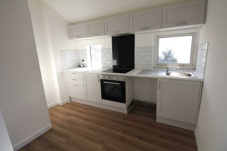 Weston-Super-Mare - Photo 3