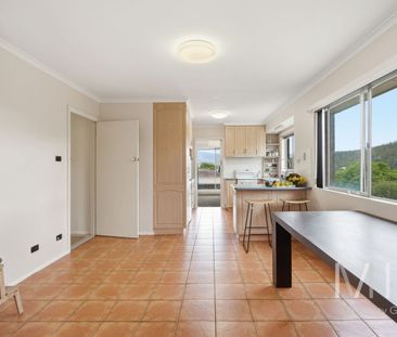 Spacious Family Home - Photo 3