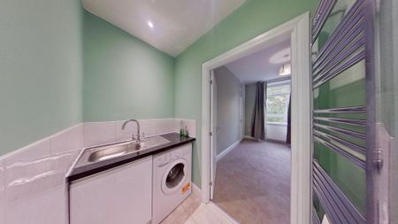 2 bedroom flat to rent - Photo 3