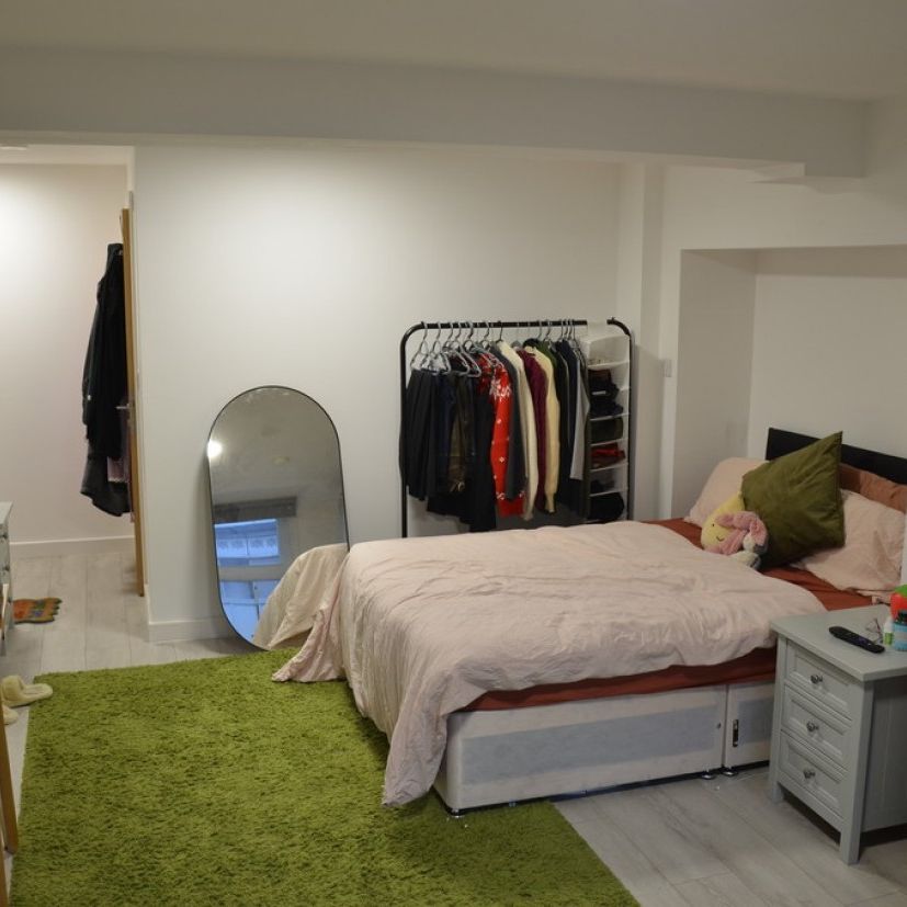 Studio for Rent - Photo 1