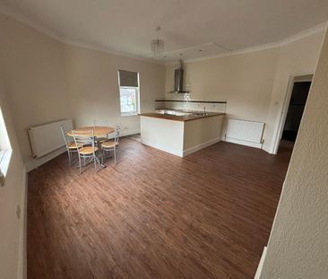 3 bedroom apartment to rent - Photo 1