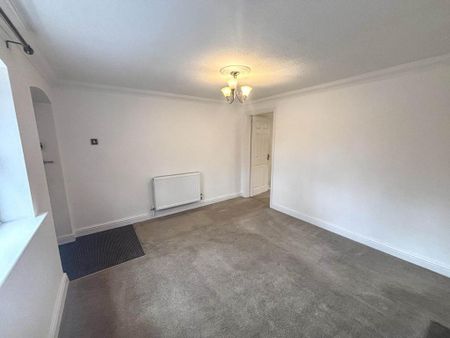3 bedroom semi-detached house to rent - Photo 3