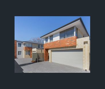 Modern Rivervale Townhouse - Photo 4