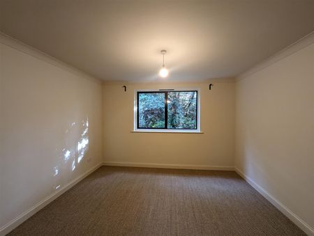 2 Bedroom Flat - Photo 5