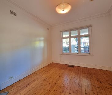Charming Home in Outstanding Location - Photo 4