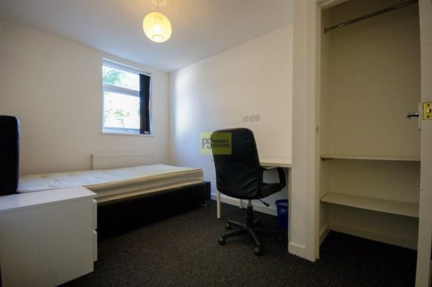 5 bedroom terraced house to rent - Photo 1