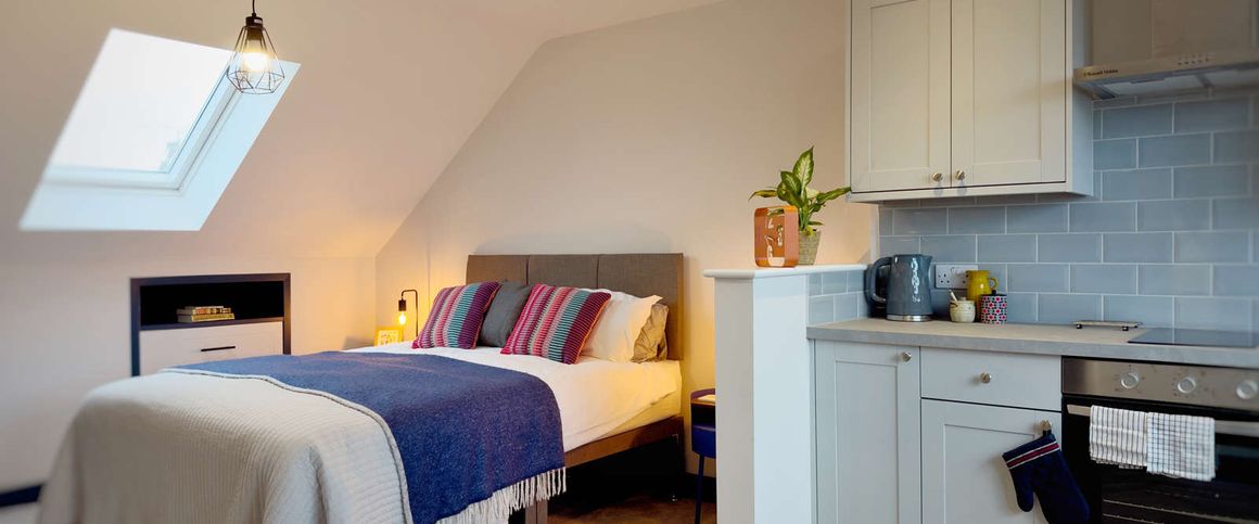 Central location, Newly refurbished. Room 2 - Photo 1