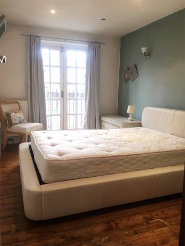 1 Bed Detached House, Woodstock Grove, W12 - Photo 2