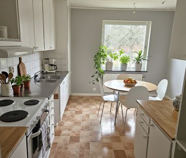 Avesta Hede: Nymålad tvåa med balkong - Photo 3