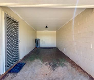 Spacious 2-Bedroom Unit in Prime Location - Photo 4