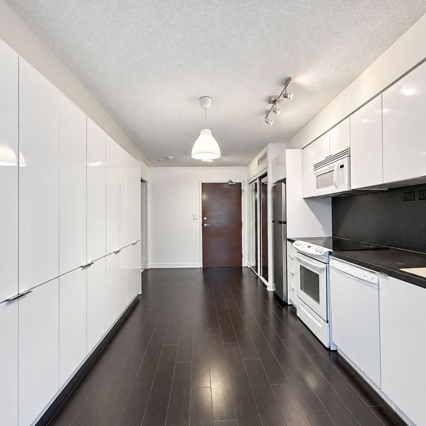For Lease - 10 Capreol Court Unit# 717, Toronto, Ontario - Photo 1