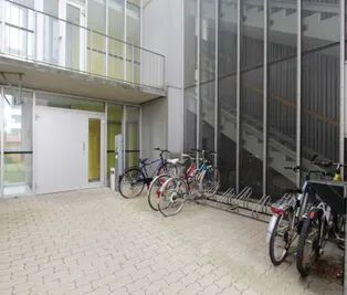 Koffer packen und einziehen inkl. Tiefgaragen Stellplatz - Gartennutzung - Foto 3