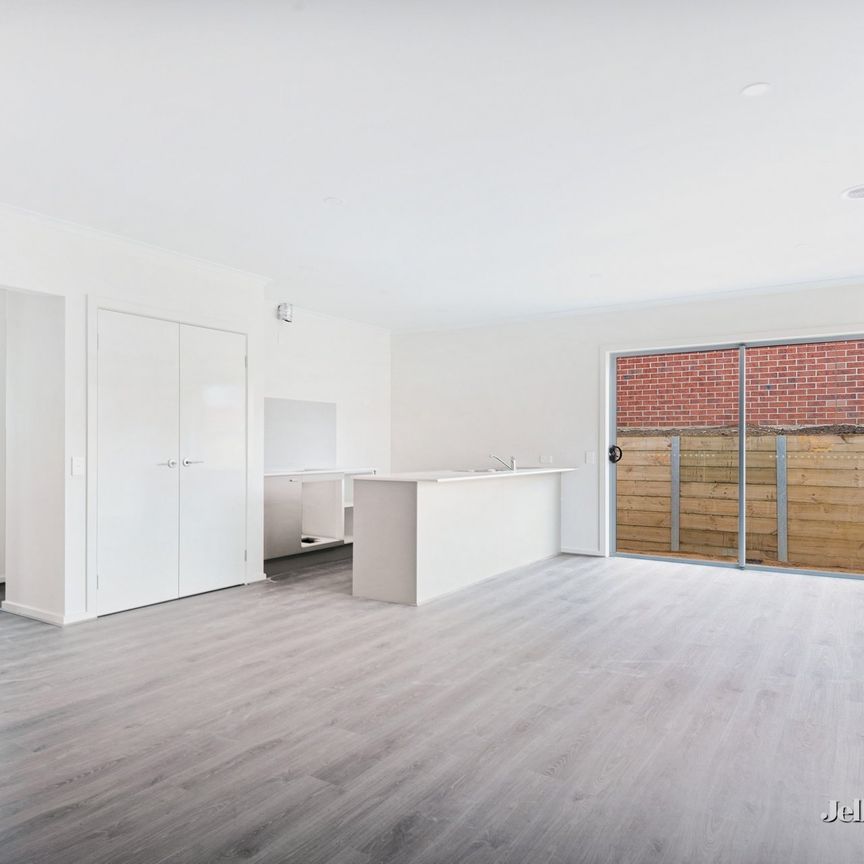 1/23 Flockhart Street, Mount Pleasant - Photo 1