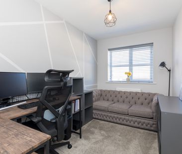 Nightingale Gardens, Blackrod, BL6 5UX - Photo 2