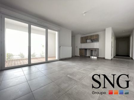 T3 AVEC LOGGIA ET PARKING - Photo 4