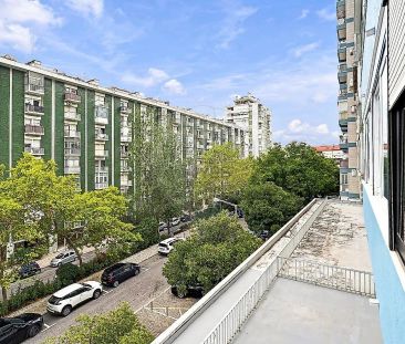 Apartment T3 in São Domingos de Benfica, Lisboa - Photo 3