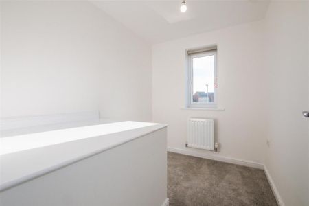 3 bedroom detached house to rent - Photo 2