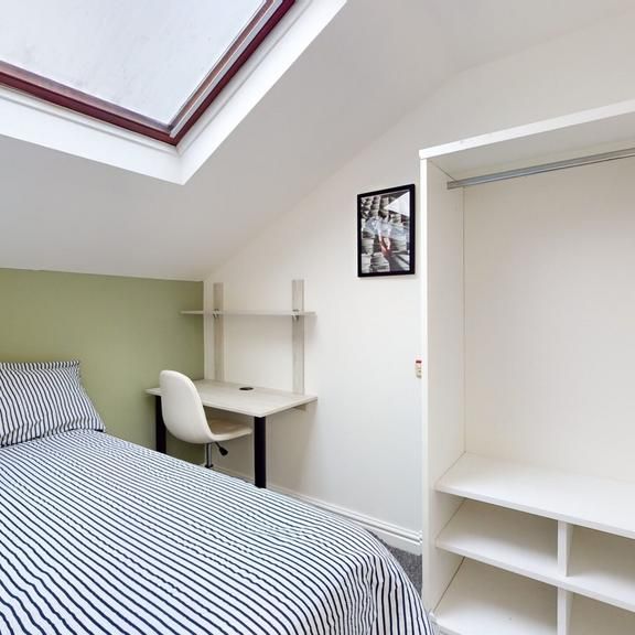 5 bedroom house to rent - Photo 1