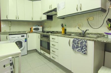 Carrer den Llop, Valencia, Valencian Community 46002 - Photo 2