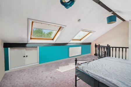 2 bedroom flat to rent - Photo 2