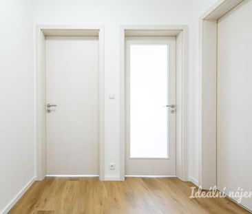 Pronájem bytu 2+kk 52 m2 - Fotografie 2