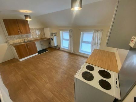 Flat to rent on - Photo 4