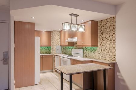 1975 de Maisonneuve - Photo 2