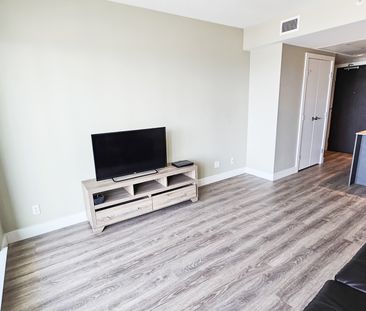 1 Bed Condo With Breathtaking Views And Luxury Amenities! - Photo 4