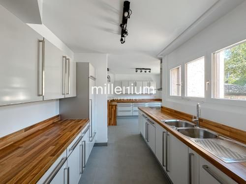 Charmante maison avec piscine au cœur de Chêne-Bourg - Photo 1