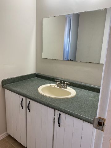 For Lease - 832 Reytan Boulevard, Pickering, Ontario - Photo 3