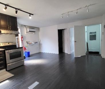 For Lease - 2637 Eglinton Avenue, Toronto, Ontario - Photo 2