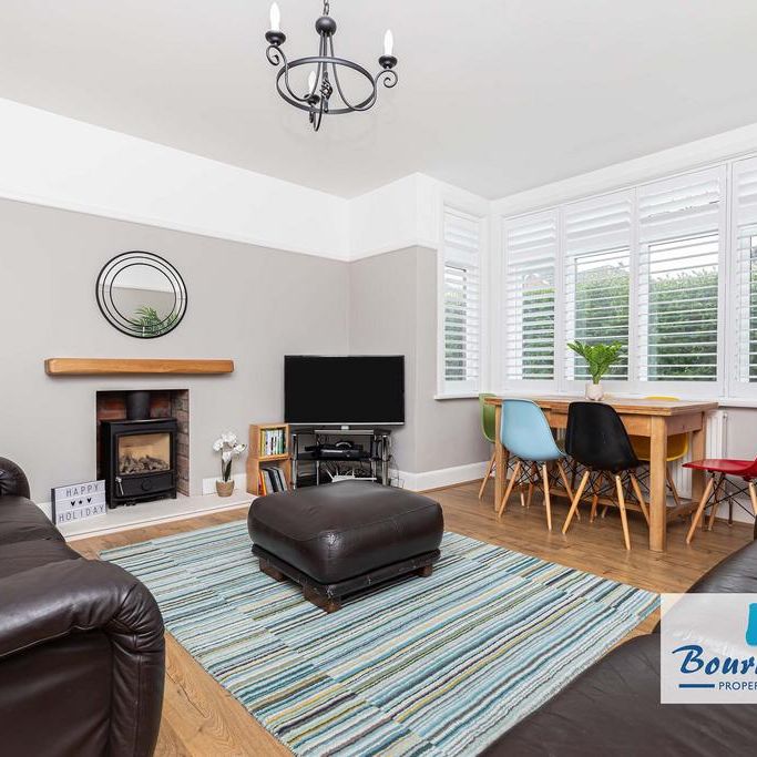 3 bedroom ground floor flat to rent - Photo 1