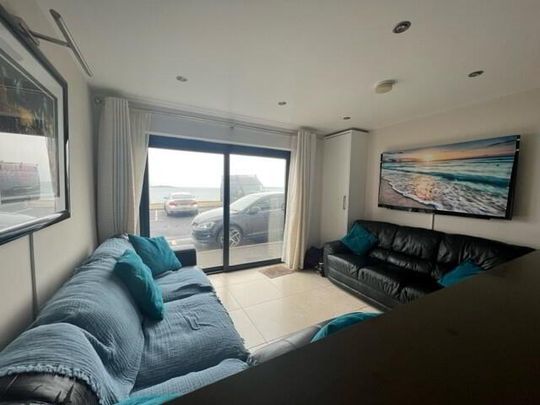 2 Island View, 4 Bath Terrace, (Student Let), Portrush, BT56 8AN - Photo 1