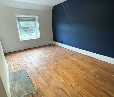 2 bedroom semi-detached house to rent - Photo 2