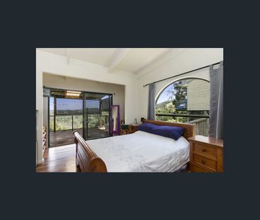 CHARACTER FILLED HOME WITH STUNNING BROADWATER VIEWS - Photo 2