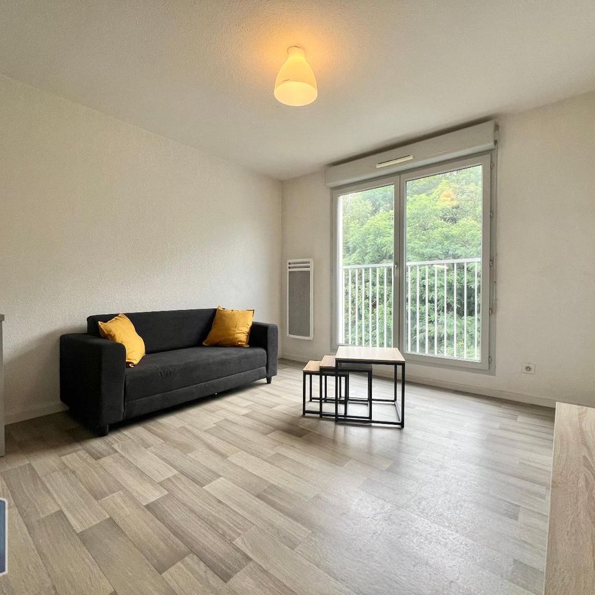 Location Appartement 2 pièces 41m² CALUIRE ET CUIRE 69300 - Photo 1