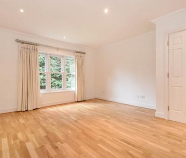 5 bedroom detached house to rent - Photo 3