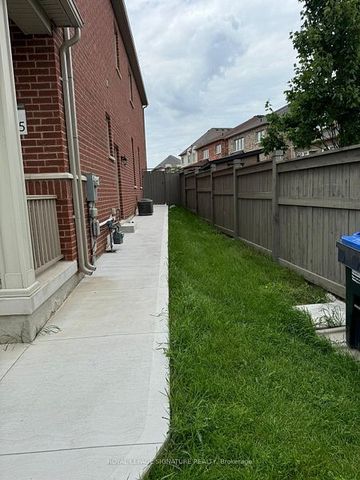 For Lease - 22 Temple Manor Road Unit# Basement, Brampton, Ontario - Photo 2