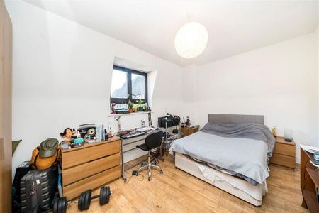 2 bedroom semi-detached house to rent - Photo 3