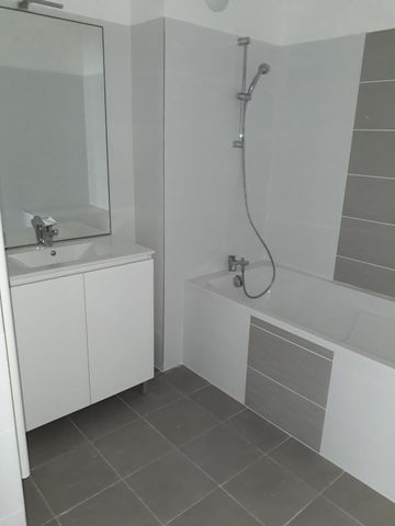 Appartement - T3 - BELLEVILLE EN BEAUJOLAIS - Photo 5