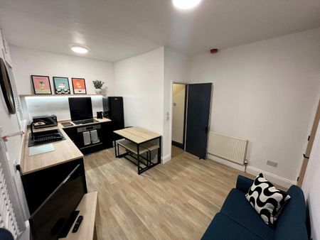 Pearson Road, Plymouth - Photo 2