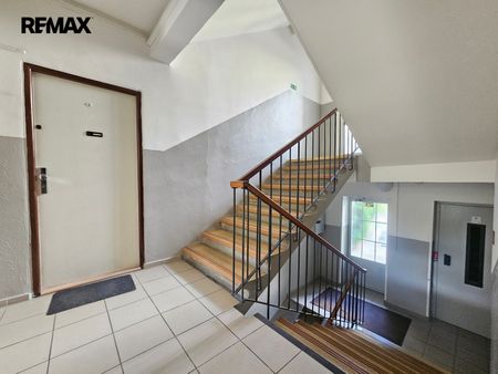 Pronájem bytu 3+1 v osobním vlastnictví 69 m², Praha 10 - Záběhlice - Photo 2