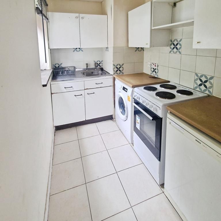1 bedroom ground floor maisonette to rent - Photo 1