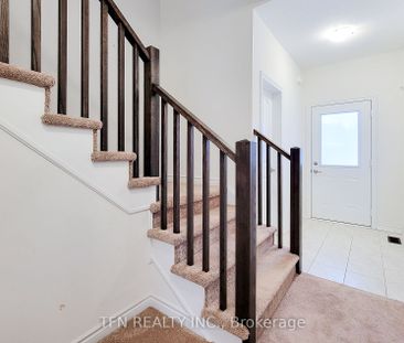 Detached Home For Lease | X8125256 - Photo 4