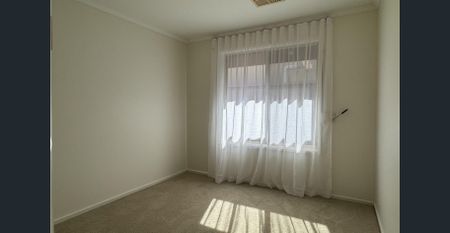 Spacious Family Home in Peaceful, Convenient Location! - Photo 4