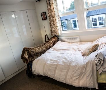 Luxury One Bedroom in a Shared Flat in Heart of Residential Brixton - Photo 1