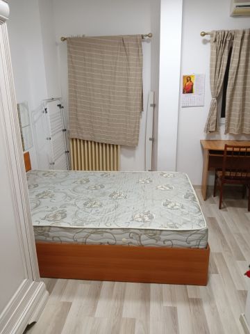 Garsonieră de închiriat în Piața Romană, 20 mp, nedecomandată - Photo 3