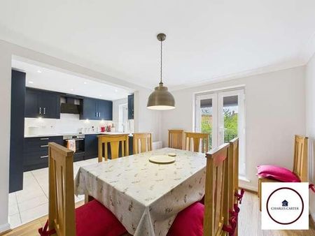 Greenacre Way, Bishops Cleeve, Cheltenham, GL52 - Photo 3