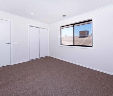 FIVE BEDROOM HOME - Photo 3