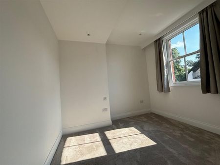 2 BED Apartment To rent - Photo 4